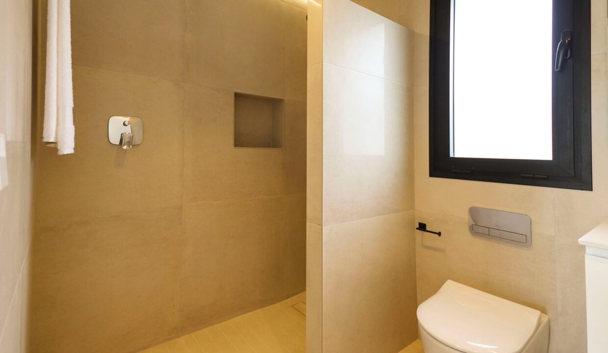 o_1gobt5d6aoh1q8ldi8oa1f2i2t-2