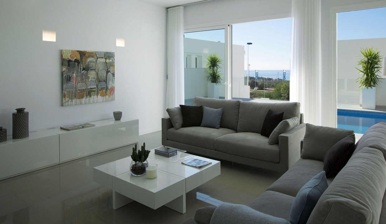 o_1isb1v5oh1cfg1hcj4vm1b8qmca1r