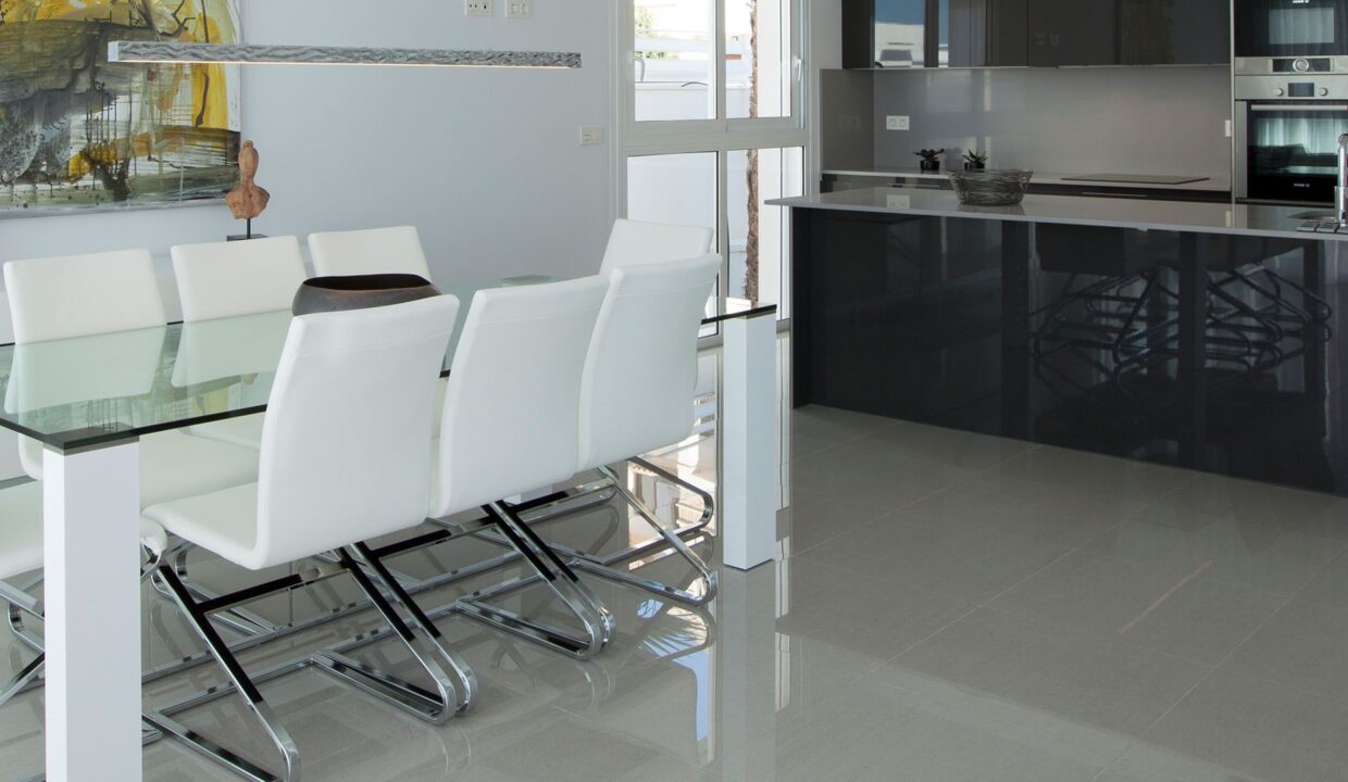 o_1isb1v5oh1mbc1sdsqol15rk1d1l1t