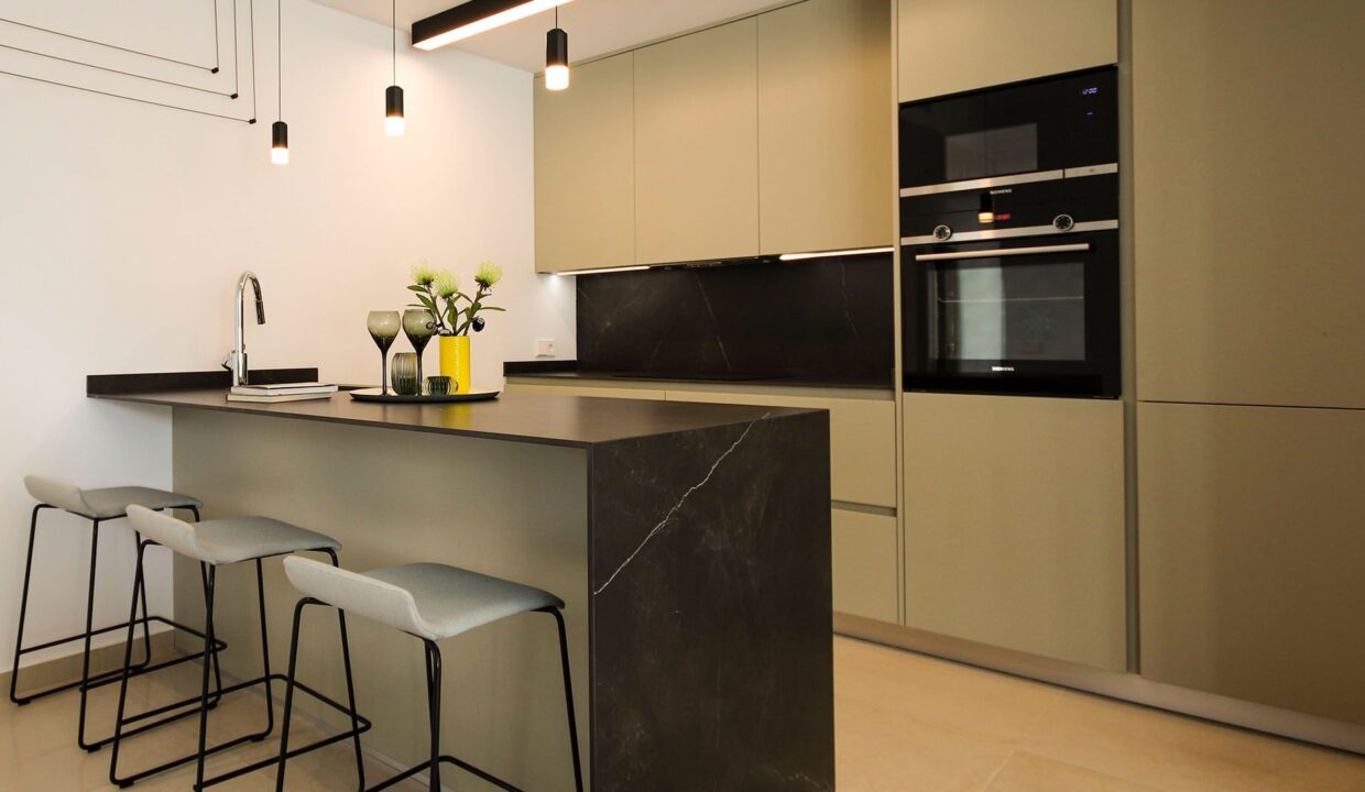 o_1isb2ih0llab1hs73591kobd971q