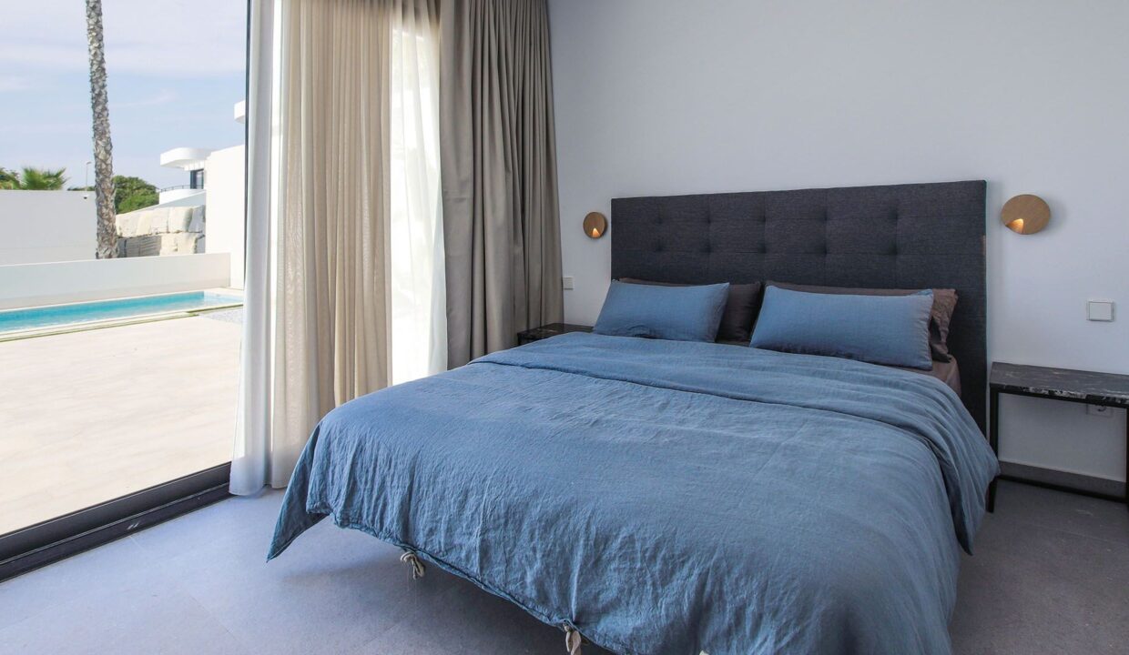 o_1isb3pn5d11j616j51qt42qln7s1v