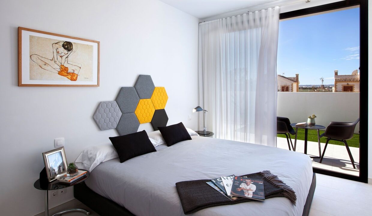 o_1isb3pn5d197b120n4b6gpspio1t