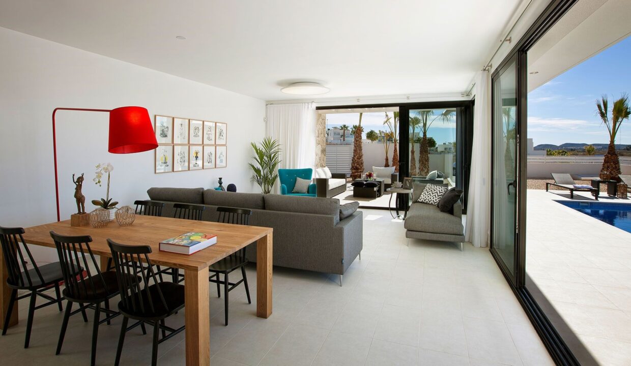 o_1isb3pn5d1hdl1kp811ut1ljv1vi925