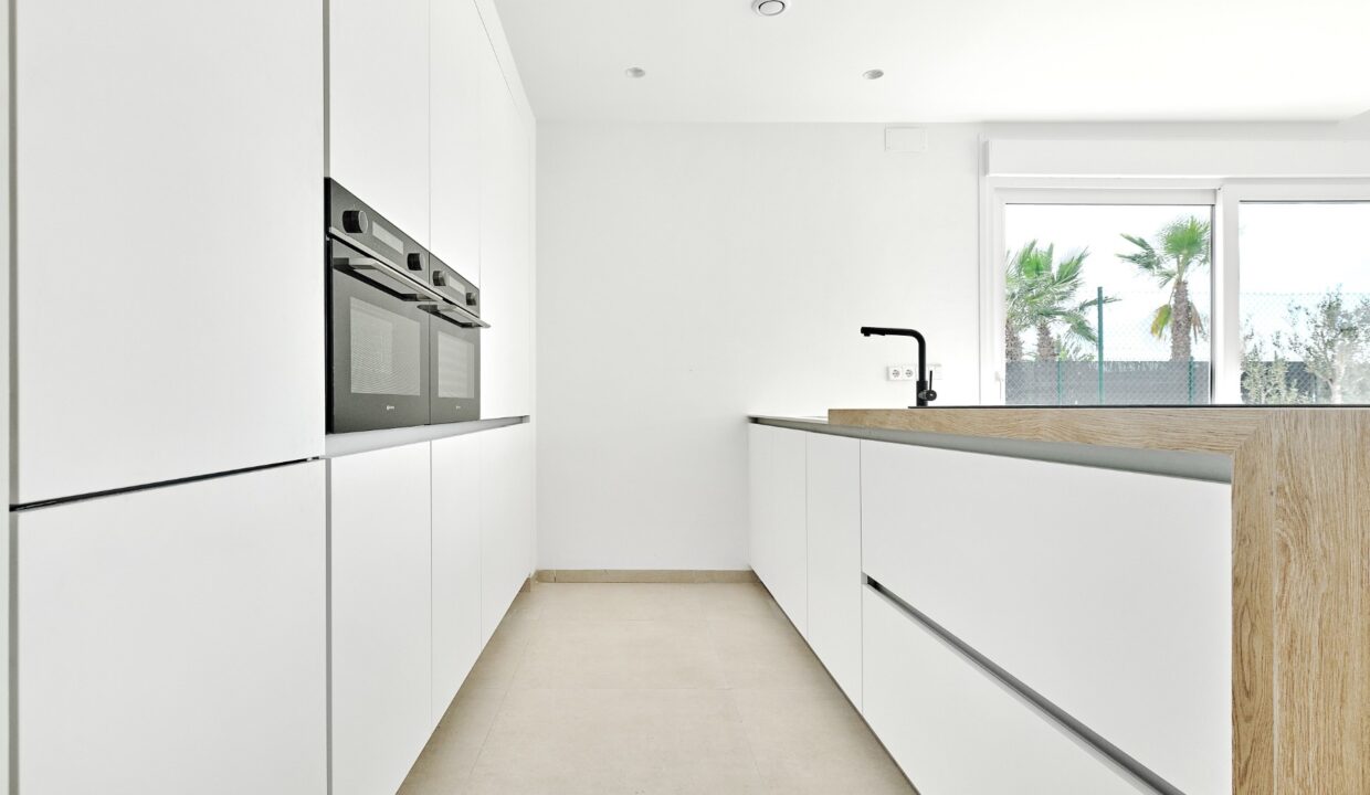 o_1is8sfb2k11lu9gq1agv502ddk33