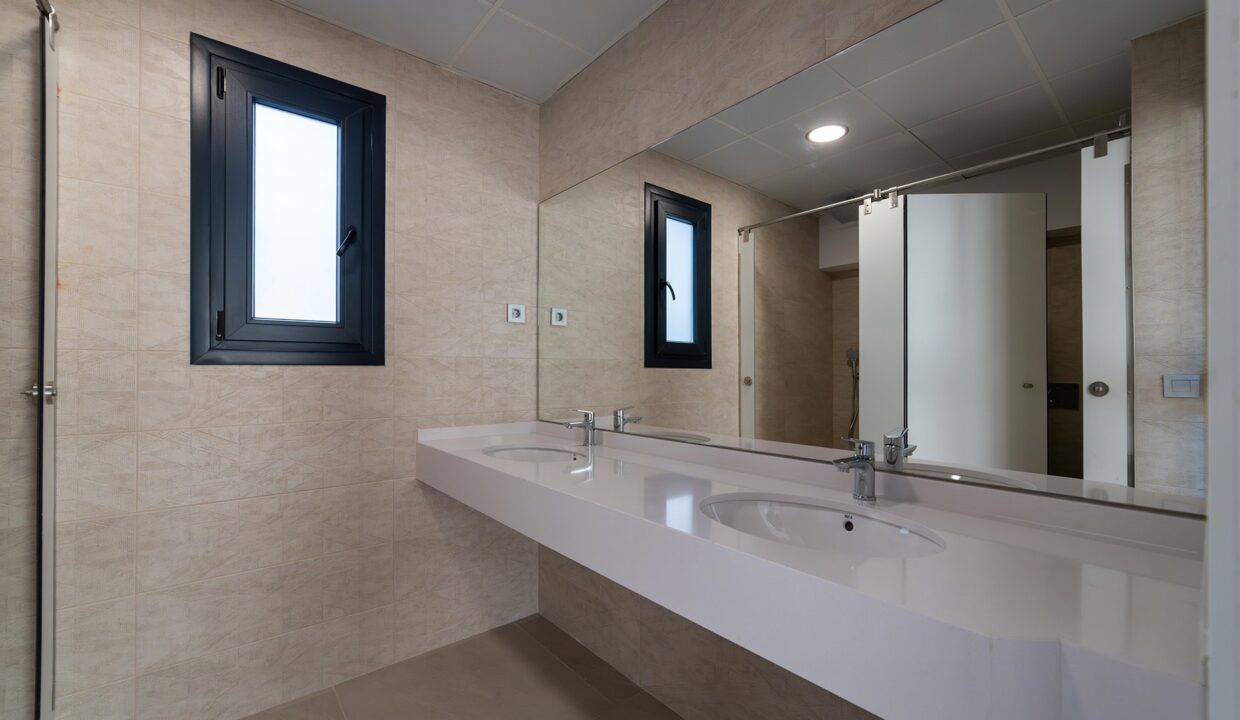 o_1iv7lni231i1p11ovtc08191fos3g