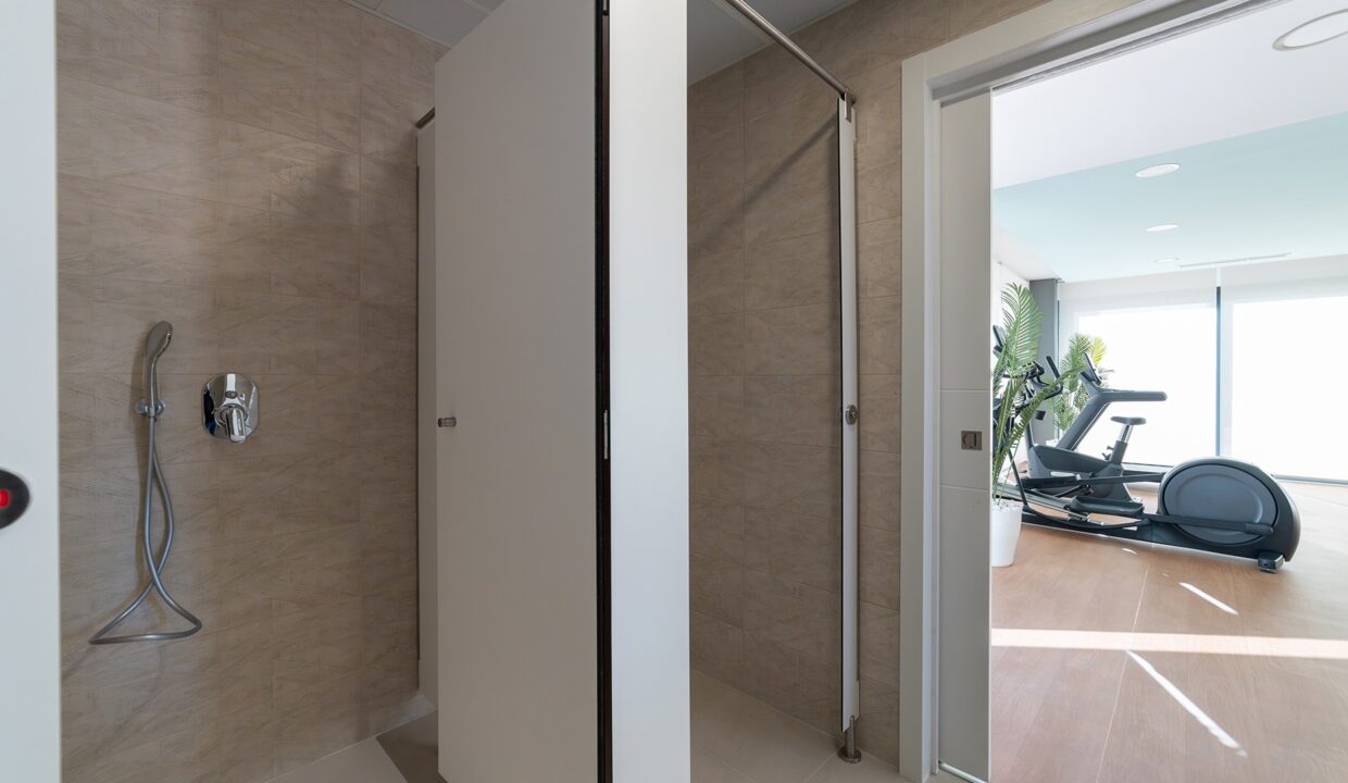 o_1iv7lni23o141r857pe7maro83e