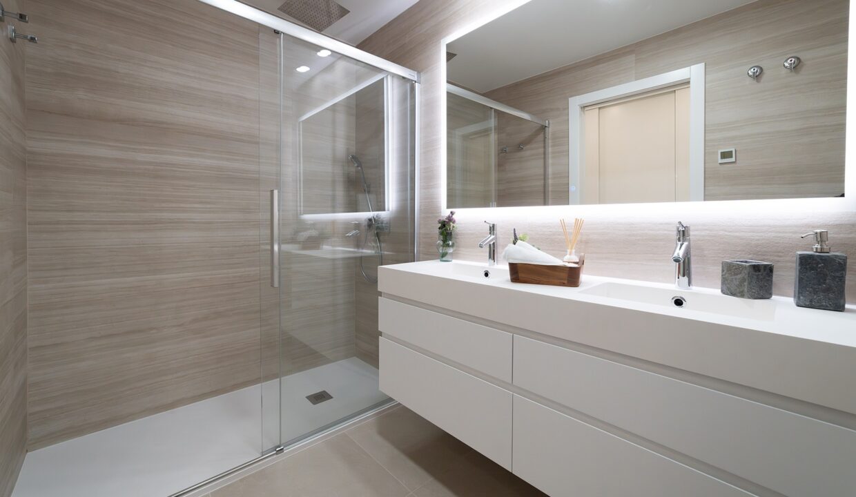 o_1iv7qsdk11ccs18v4jrm1gg5n03e