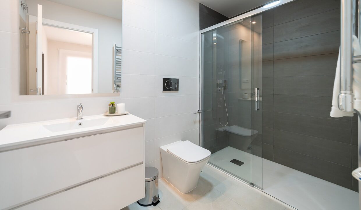 o_1iva9gjjo1vn01mv5k7b14rphai2l