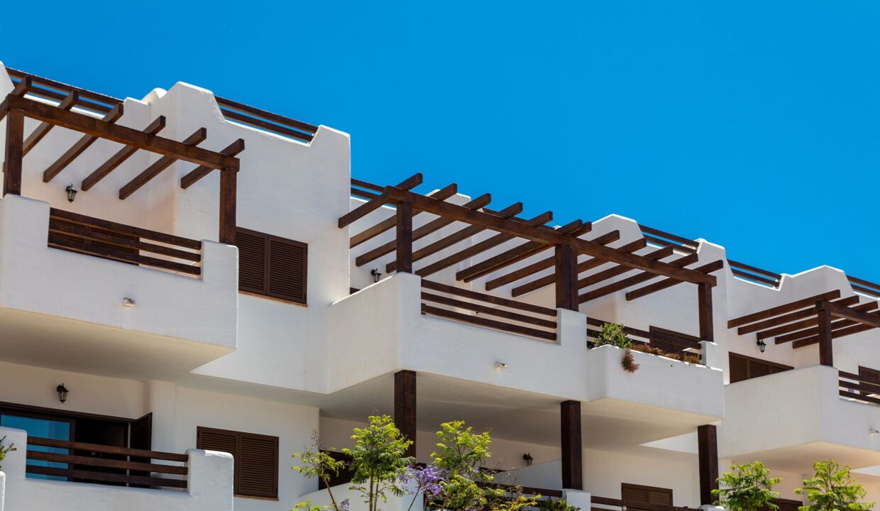 o_1ivi2gnc31in1uuj17r014mk1le821