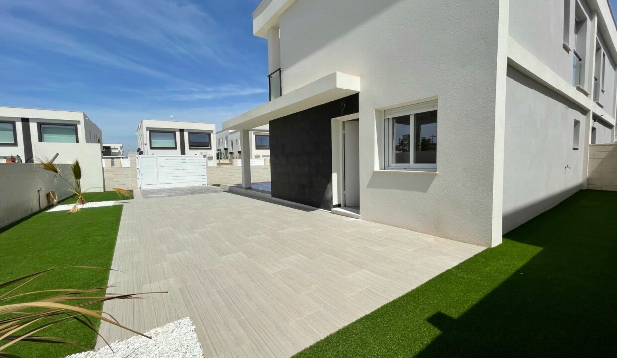 o_1j1b2mlar10j2afn8b6ii0bki25