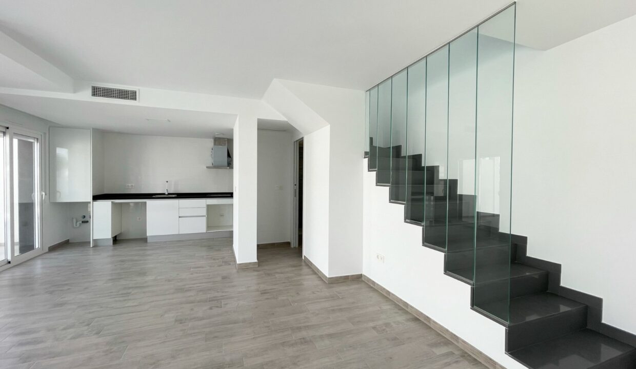 o_1j1b2mlar76hsngai71jn21hf824