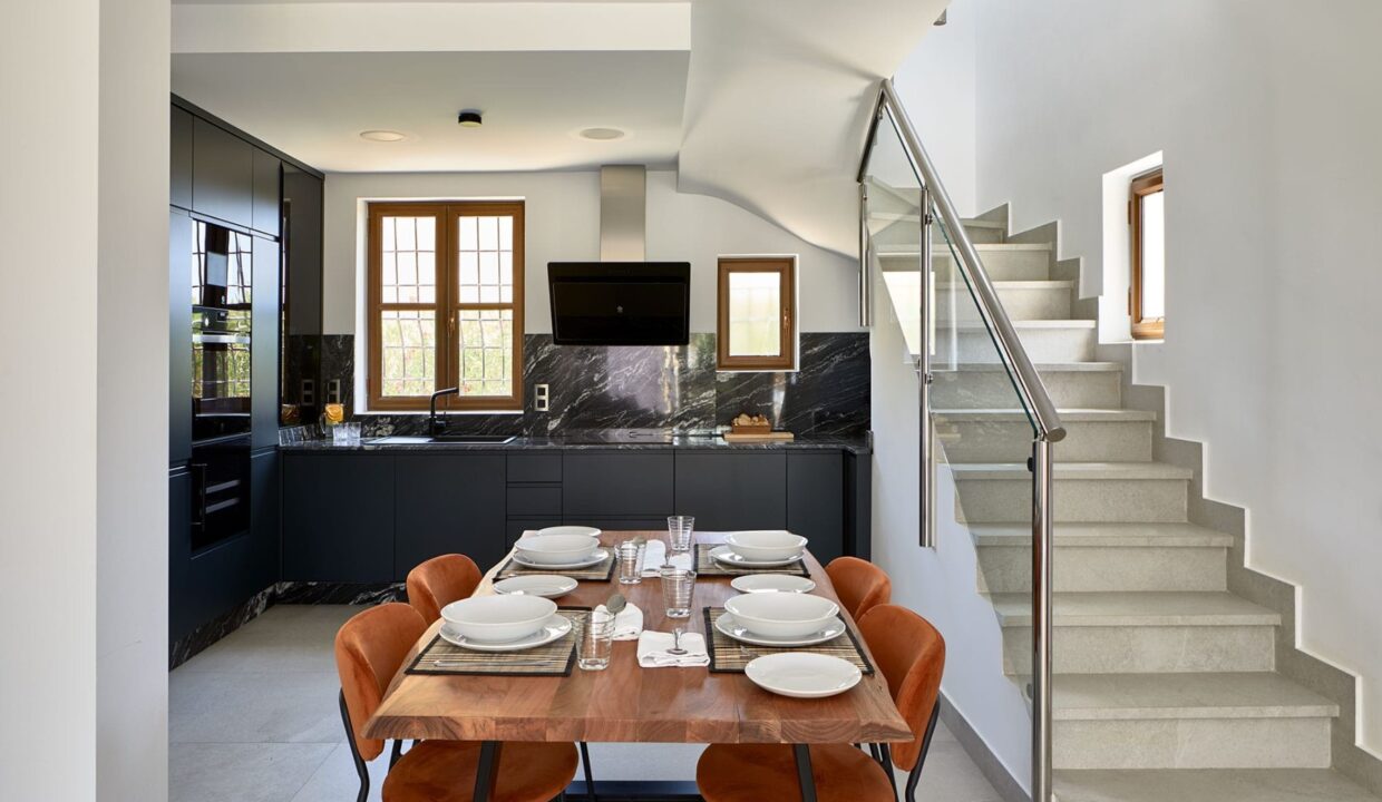 o_1ia5g2t6t197r1ojd1iettctqd01u