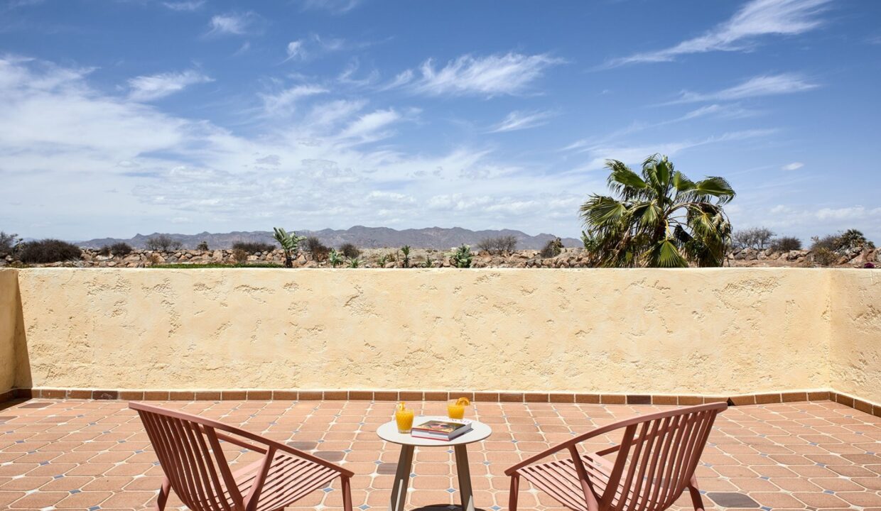 o_1ia5g2t6tfba77b1orsvd81du722