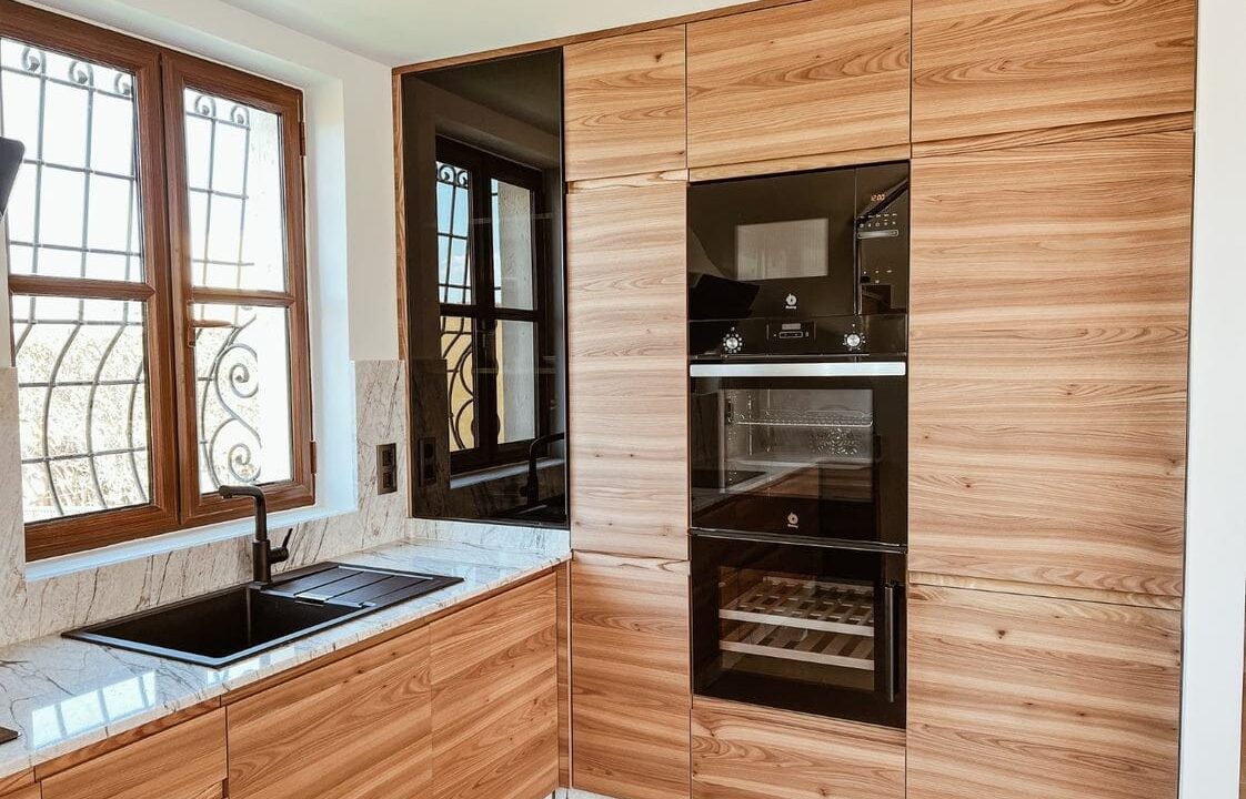 o_1ia5hljau13lmog7111pop3km11u