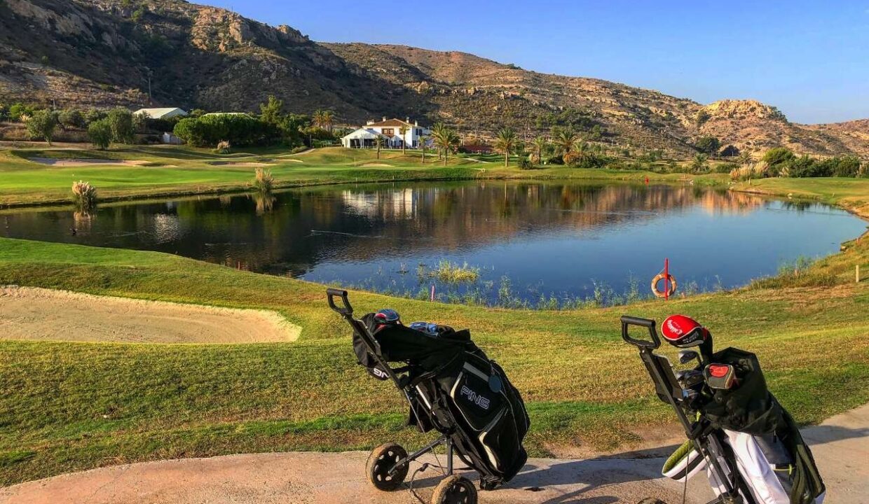 o_1j74hioq7udhm2p1id87behp1j