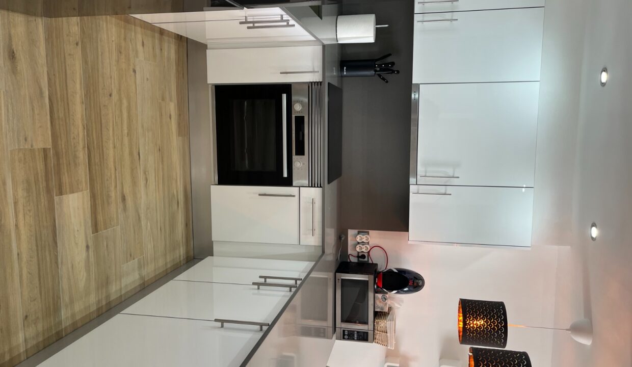 o_1j7ot2q481c489shhqaaeo14ii2l